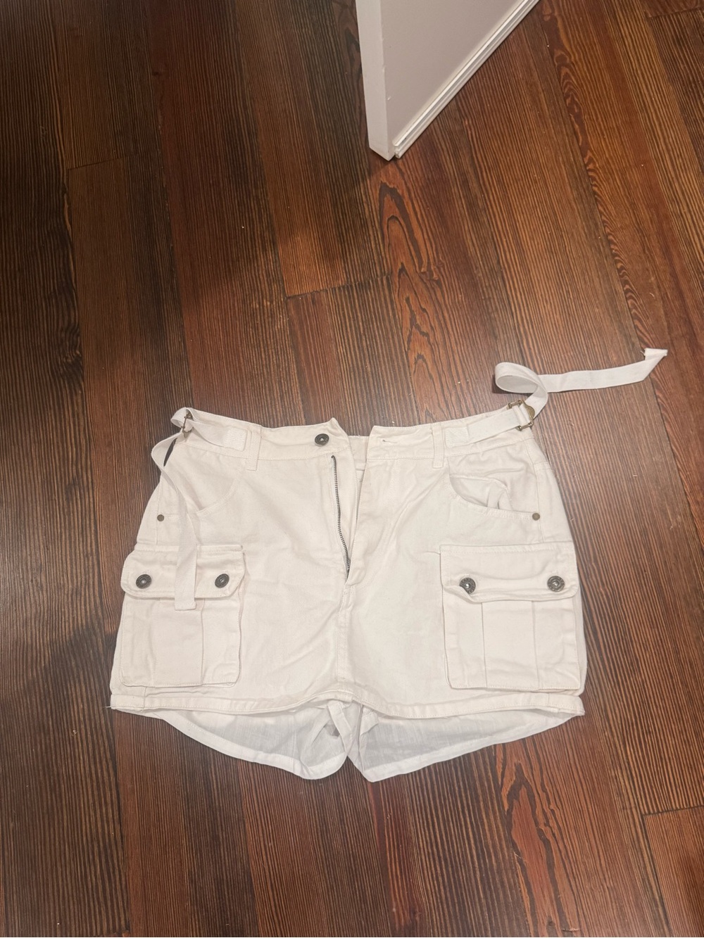 Amazon Women's Cream Cargo Skort with Belt